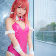 桜沢墨(バニーガール)『彼女、お借りします』/モデル:いすみ@_isumin_、撮影:Jon@Jon1569