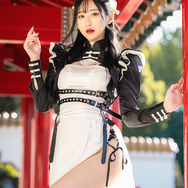 双子チャイナワンピース／撮影：乃木章