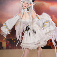 『Echocalypse -緋紅の神約-』ブース／伊波ユリ（@inamiyuri）、撮影：乃木章