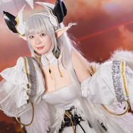 『Echocalypse -緋紅の神約-』ブース／伊波ユリ（@inamiyuri）、撮影：乃木章