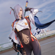 申鶴『原神』／ましょこ（@MasyoCos）、撮影：乃木章