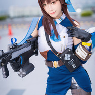 コスプレ】「コミケ100」勝利の女神『NIKKE』マリアンが指揮官を コスプレ】「コミケ100」勝利の女神『NIKKE』マリアンが指揮官を