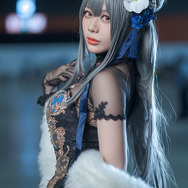 ルイ9世『アズールレーン』／モデル：阿九（Weibo：@阿九从不咕咕）、撮影：桃芒（Weibo：@-桃芒-）