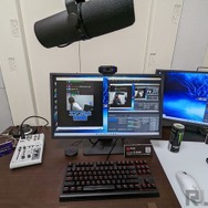 大人気ストリーマー関優太の「防音室」をヤマハブースで再現？―ミキサー・ヘッドセット展示の横でそびえるペットボトルの山【TGS2022】