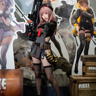 ラピ『勝利の女神：NIKKE』／切切キリコ（@celia_aya）