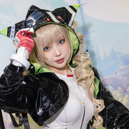 シロ『Tower of Fantasy』／モデル：シスル、撮影：tama