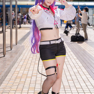 常闇トワ「ホロライブ」／モデル：小雪うの、撮影：tama