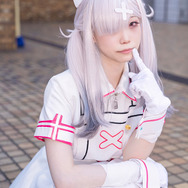 健屋花那「にじさんじ」／モデル：亜玖、撮影：tama