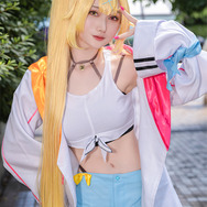 星川サラ「にじさんじ」／モデル：よしのかこ、撮影：tama