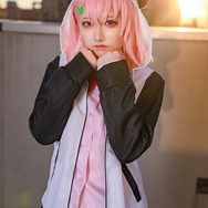 笹木咲「にじさんじ」／モデル：春田てん、撮影：tama