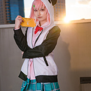 笹木咲「にじさんじ」／モデル：春田てん、撮影：tama