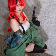 レイン・パターソン「にじさんじ」／モデル：柊もの、撮影：乃木章