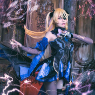 フィッシュル『原神』／ひのきお（@hinokio_q）、撮影：ddw（@d_d_w_cos）