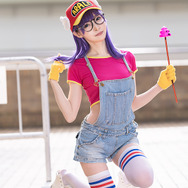 アラレちゃん(大人ver.)『Dr.スランプ アラレちゃん』/まゆろん(@mayu_ronne)