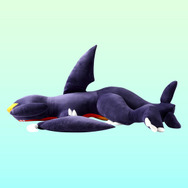 『ポケモン』全長約1.6mの「大きなガブリアスクッション」登場!さめはだ…ならぬ“ふわはだ”があなたを癒す