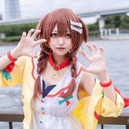 戌神ころね「ホロライブ」／モデル：めむ、撮影：tama