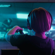 テレビゲームで遊ぶ子どもは認知能力が向上する研究結果。長期的な影響は不明