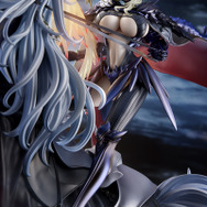 圧倒的な造形と下乳の大迫力…！『FGO』超大型フィギュア「ランサー／アルトリア〔オルタ〕」予約開始
