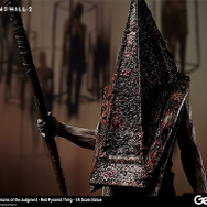 『サイレントヒル2』立ち塞がる「赤い三角頭」が立体化―痛々しい生傷や錆びた金属まで完全再現