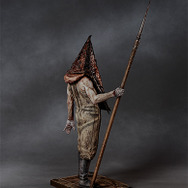 『サイレントヒル2』立ち塞がる「赤い三角頭」が立体化―痛々しい生傷や錆びた金属まで完全再現