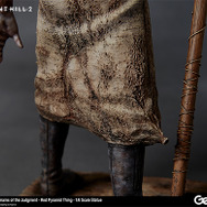 『サイレントヒル2』立ち塞がる「赤い三角頭」が立体化―痛々しい生傷や錆びた金属まで完全再現