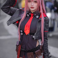 ラピ『勝利の女神：NIKKE』／モデル：樹カリナ（@itk_karina_）、撮影：乃木章