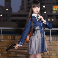 井ノ上 たきな『リコリス・リコイル』／モデル：まゆろん（@mayu_ronne）、撮影：乃木章