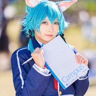 シノン（制服ver.）『ソードアート・オンライン』／モデル：東雲 氷（@kri_cos）、撮影：乃木章