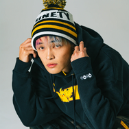 『ポケモン』と人気ブランド「9090」がコラボ！「ニャオハ」らがデザインされたフーディなど、ストリートで映えるファッションアイテム