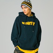 『ポケモン』と人気ブランド「9090」がコラボ！「ニャオハ」らがデザインされたフーディなど、ストリートで映えるファッションアイテム