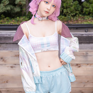 アズリウス『アークナイツ』／モデル：やもはちこ、撮影：tama