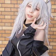 ししろぼたん「ホロライブ」／モデル：ショコラ、撮影：tama