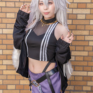 ししろぼたん「ホロライブ」／モデル：ショコラ、撮影：tama