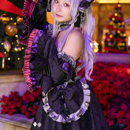 紫咲シオン「ホロライブ」／モデル：夜霧よみ、撮影：tama