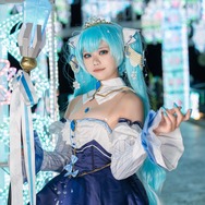 初音ミク「VOCALOID」／モデル：まるたまる、撮影：tama