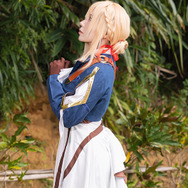 ヴァイオレット『ヴァイオレット・エヴァーガーデン』／黒子きき（@kikikiringring）、撮影：乃木章