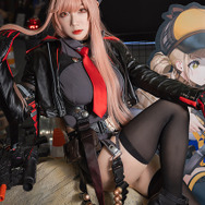 ラピ『NIKKE』ブース／モデル：AZA（@azamiyuko_cos ）、撮影：乃木章