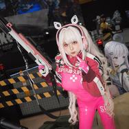 アリス『勝利の女神：NIKKE』／モデル：DyangYi（@DyangYi）、撮影：乃木章