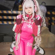 アリス『勝利の女神：NIKKE』／モデル：DyangYi（@DyangYi）、撮影：乃木章