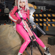 アリス『勝利の女神：NIKKE』／モデル：DyangYi（@DyangYi）、撮影：乃木章