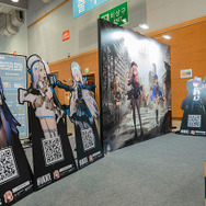 【G-STAR 2022】『NIKKE』アリスの公式コスプレイヤーの笑顔が最高に愛らしい【写真18枚】