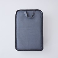 デュエルに必要なグッズをひとまとめ！TCGプレイヤーのために開発された「インナーリュック」が12月10日に発売