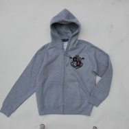 スウェットパーカーとフルジップパーカー