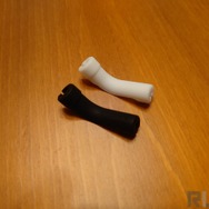 ELECOM GAMINGの中の人が駄々をこねて作られたワイヤードマウスの救世主―「まるで無線」な使い心地を作りだす『ケーブルリフト』を使ってみた