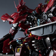 お値段約20万円、重量約12kgの「サザビー」特大フィギュア、秋葉原で抽選販売開始！ただし「店頭受け取りのみ」というシビアな条件付き