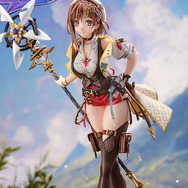 広告に掲出されている「ライザ」のフィギュア画像。