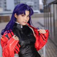 葛城ミサト『エヴァンゲリオン』／モデル：あおい、撮影：tama