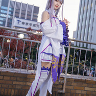 エミリア『Re:ゼロから始める異世界生活』／モデル：緑埜、撮影：tama