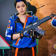 ヨル／ももももも（Twitter：@momomomomo_ki88）、撮影：乃木章