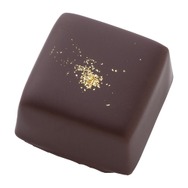 バレンタイン仕様の「ピカチュウ」にメロメロ！ぬいぐるみ付きの“『ポケモン』アソートチョコ”発売